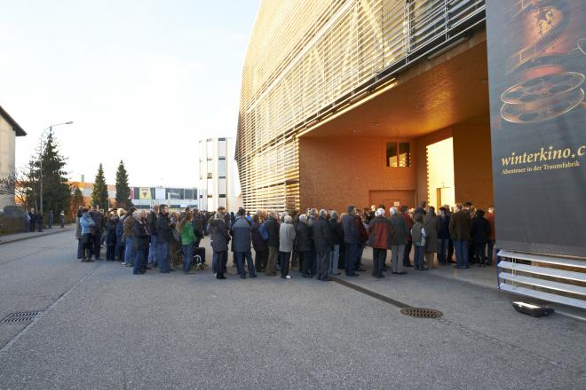 Schlange bei More Than Honey 2012